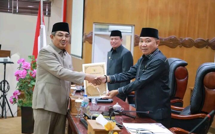 Bupati Anwar Sadat Sampaikan Tanggapan atas Pemandangan Umum Fraksi DPRD terhadap LKPJ 2025