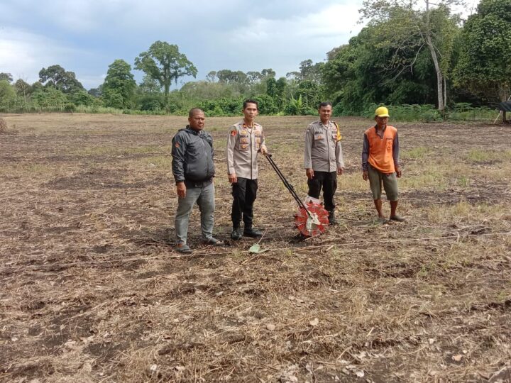 Perkuat Sinergi Antara Polri dan Sektor Pertanian, Polsek Lubuklinggau Selatan 1 Serahkan Bantuan Bibit Jagung