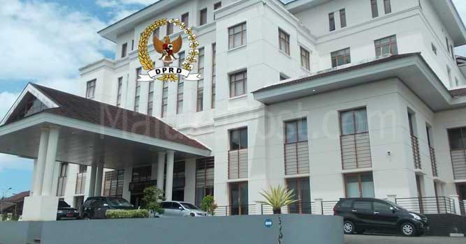 Distribusi BBM Jadi Sorotan Komisi II DPRD Maluku 