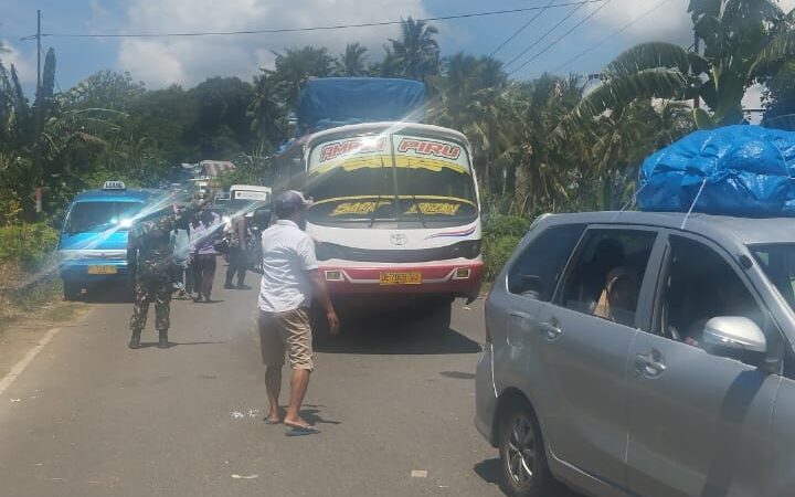 TNI–Polri Redam Aksi Palang Jalan Ambon-Hunimua 