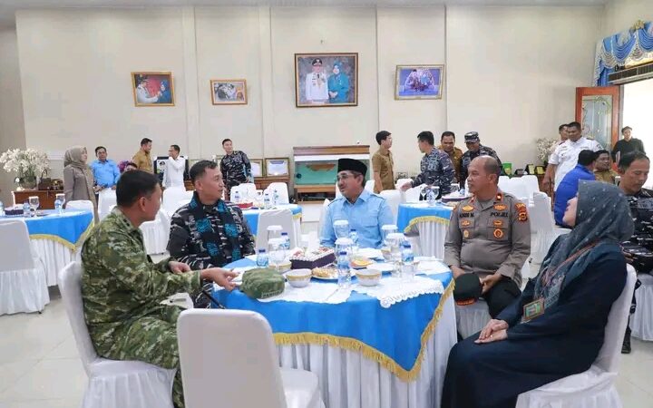 Bupati Anwar Sadat Sambut Kunker Danlanal Palembang, Perkuat Sinergi Keamanan Maritim