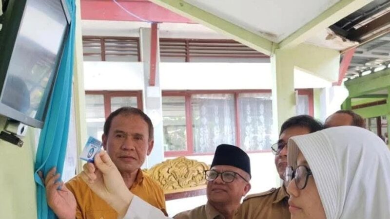 SMPN 1 Telukjambe Timur Luncurkan Absensi Online Berbasis Barcode dan Face Recognition