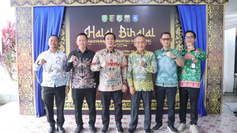 BUPATI DEDI IRAWAN HADIRI HALAL BIHALAL PERANTAU SUMBAGSEL DI PALEMBANG