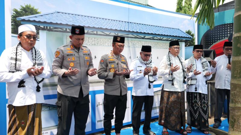 Kunjungi Ponpes Wali Songo, Kapolda Sumsel Implementasikan Program Presisi Lewat Pendekatan Religi