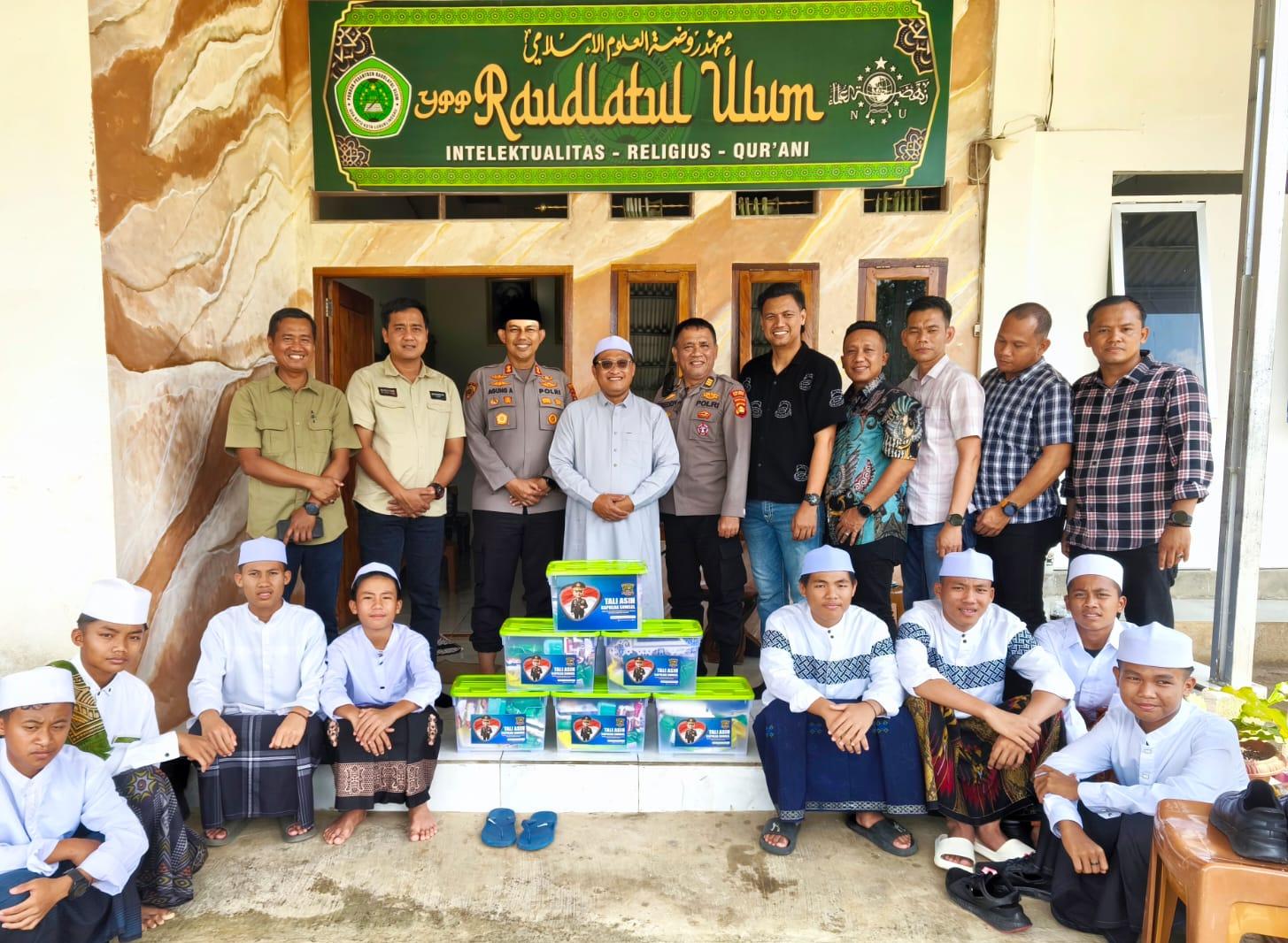 Kapolres Musi Rawas Sambangi Ponpes Raudlatul Ulum