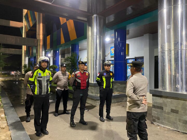 Pastikan Tidak Mengganggu Potensi Gangguan Jalan Raya Saat Kelulusan Siswa, Polres Lubuk Linggau Lakukan Patroli