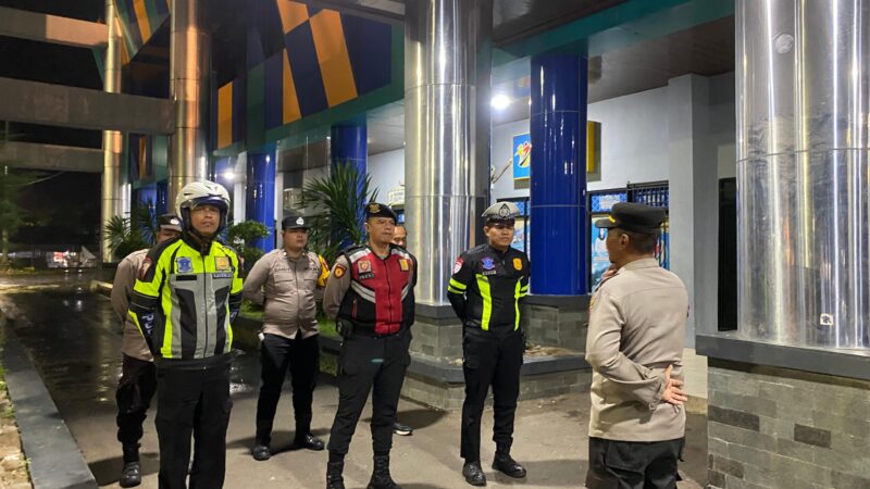 Pastikan Tidak Mengganggu Potensi Gangguan Jalan Raya Saat Kelulusan Siswa, Polres Lubuk Linggau Lakukan Patroli