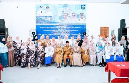 BUPATI LABUHANBATU MAYA HASMITA: DESA ADALAH UJUNG TOMBAK, APDESI MITRA STRATEGIS PERCEPATAN PEMBANGUNAN