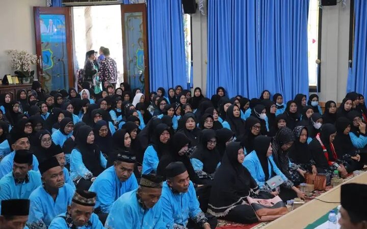 Bupati Anwar Sadat Lepas 376 Calon Jemaah Haji Tanjab Barat 2026, Titip Doa untuk Daerah dan Tuan Guru