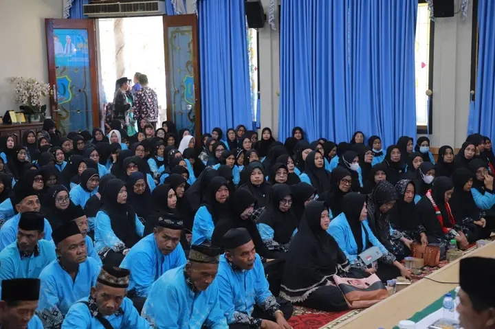 Bupati Anwar Sadat Lepas 376 Calon Jemaah Haji Tanjab Barat 2026, Titip Doa untuk Daerah dan Tuan Guru