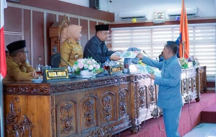 Bupati Labuhanbatu Terima Laporan Rekomendasi dari DPRD Terhadap LKPJ TA.2025
