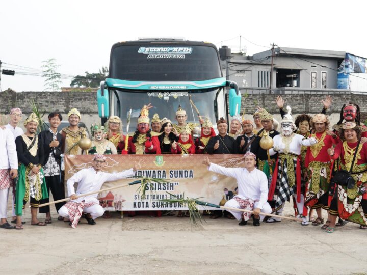 Sekretariat DPRD Kota sukabumi turut serta mewakili Kota sukabumi Dalam “kirab Tatar Sunda Yang dilaksanakan Oleh pemprov Jabar 