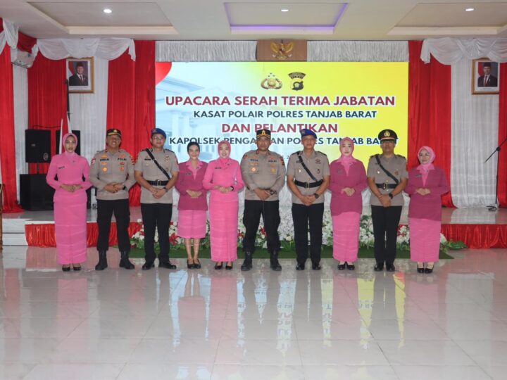 Kapolres Tanjab Barat Pimpin Sertijab Kasat Polairud dan Pelantikan Kapolsek Pengabuan