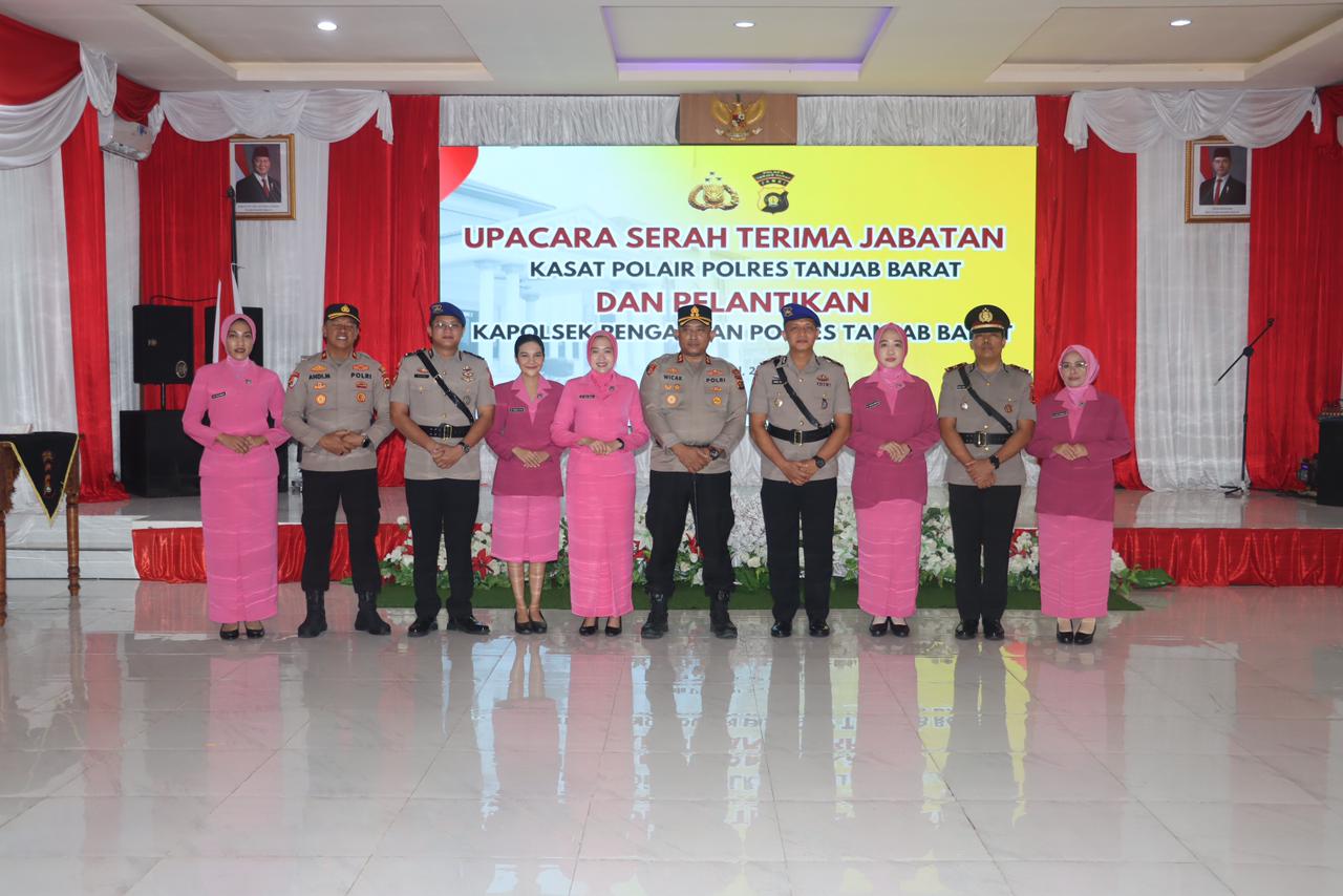 Kapolres Tanjab Barat Pimpin Sertijab Kasat Polairud dan Pelantikan Kapolsek Pengabuan