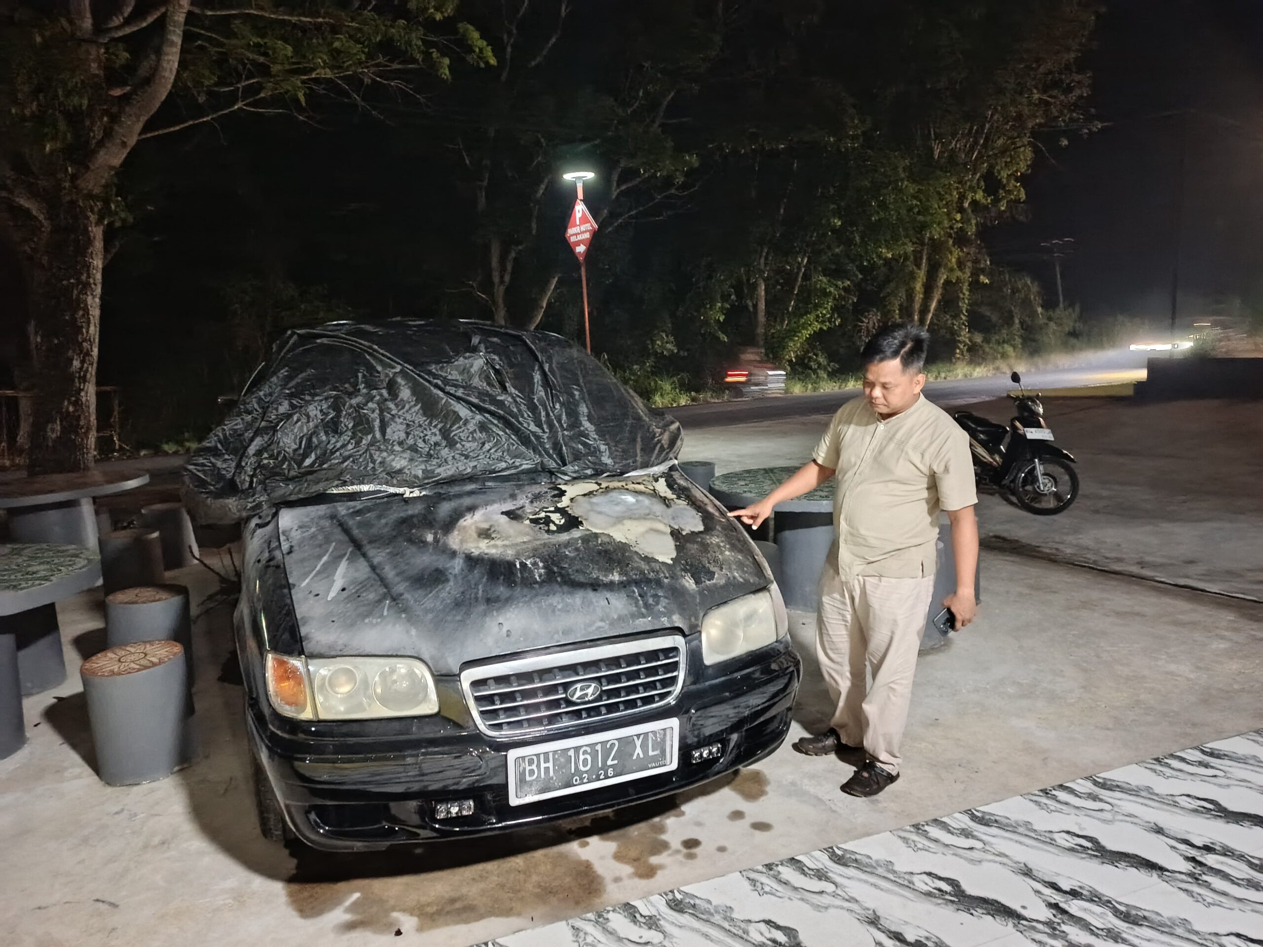 Polsek Lubuklinggau Utara I Dengan Sigap Menolong korban Mobil Kebakaran