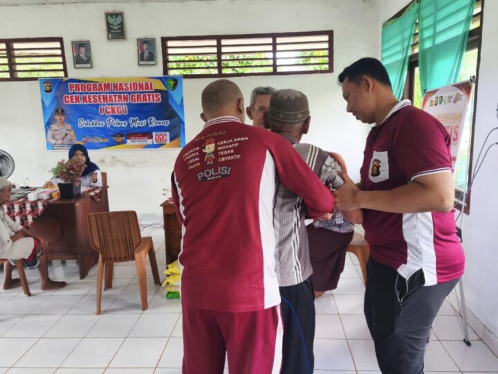 Sentuhan Kemanusiaan Polri, Kapolres Musi Rawas Salurkan Bantuan dan Cek Kesehatan di Panti Jompo Harapan Kita, Dalam Rangka Hari Bhayangkara ke-80