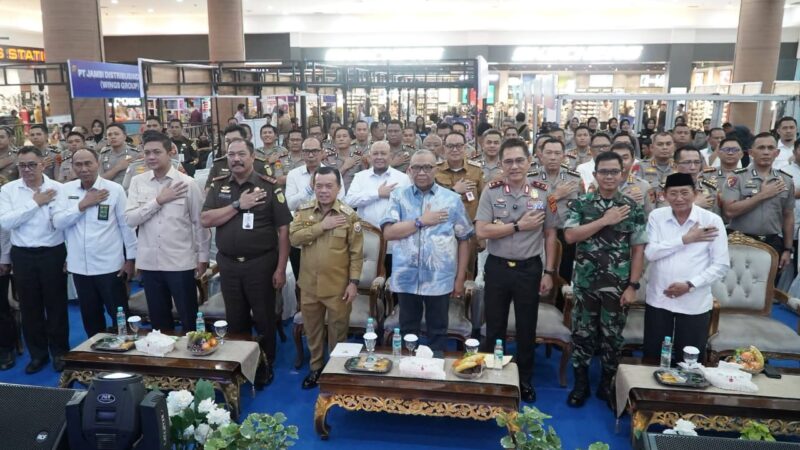 Hadiri Bhayangkara Presisi Job Fair dan Bazar UMKM 2026, Bupati Anwar Sadat Dukung Program Perluasan Lapangan Kerja dan Pemberdayaan UMKM