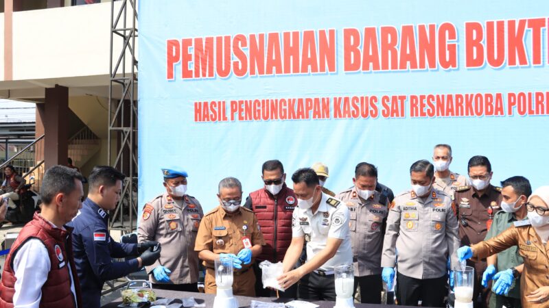 POLRES LUBUK LINGGAU MEMUSNAHKAN BARANG BUKTI SABU 1,4 KG.