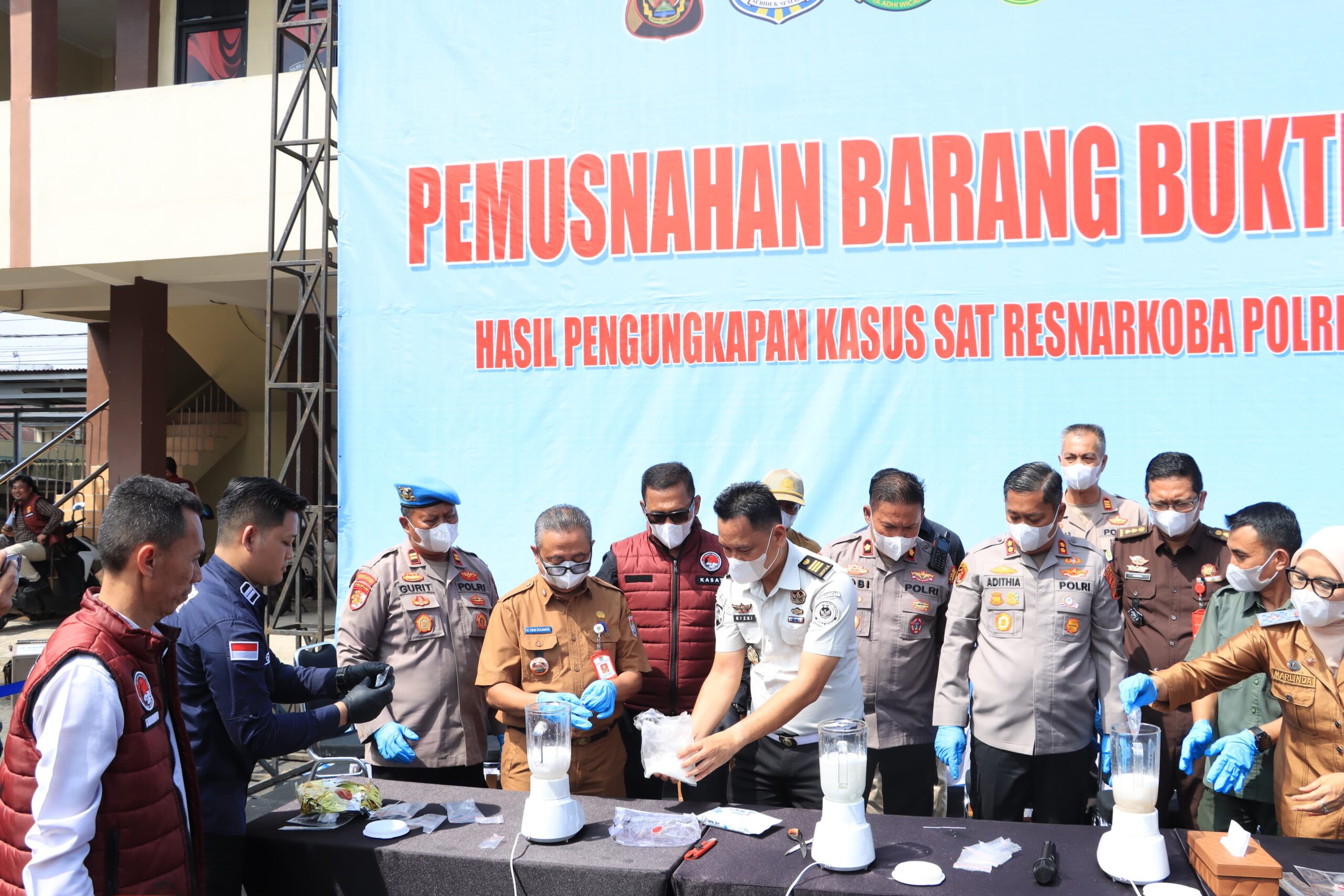 POLRES LUBUK LINGGAU MEMUSNAHKAN BARANG BUKTI SABU 1,4 KG. 