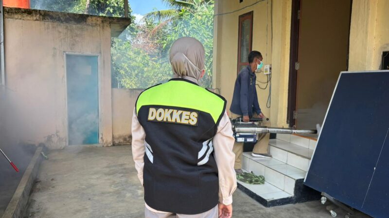 Sambut Hari Bhayangkara ke-80, Sidokkes Polres Musi Rawas Gelar Fogging di Seluruh Polsek Jajaran