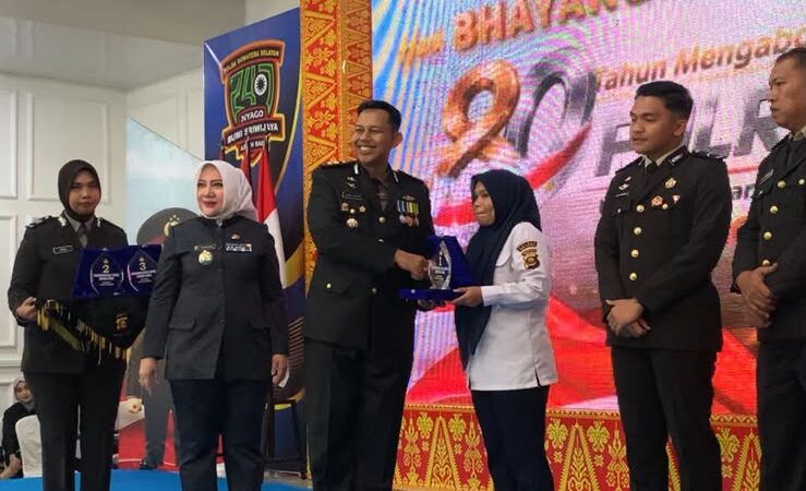 ISMANIAR, S.Kom., Phl Bag SDM* dinobatkan sebagai Anggota Terfavorit di Polres Musi Rawas