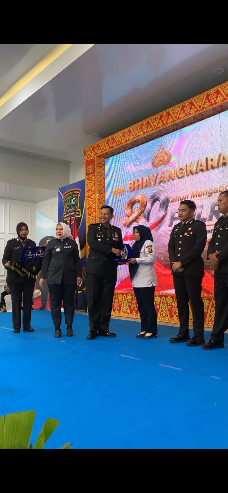 ISMANIAR, S.Kom., Phl Bag SDM* dinobatkan sebagai Anggota Terfavorit di Polres Musi Rawas