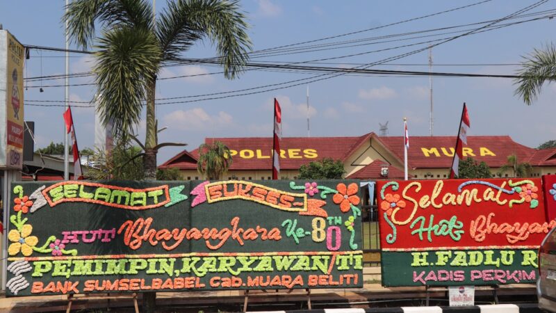 Ratusan Karangan Bunga Hiasi Mapolres Musi Rawas: Simbol Kedekatan Polri dan Masyarakat di Harin Bhayangkara ke-80