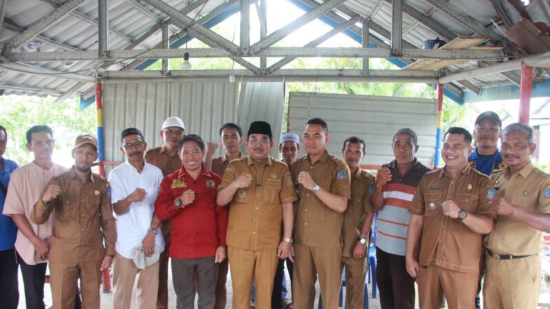 Respons Cepat Keluhan Warga, Bupati Anwar Sadat Tinjau Dermaga Apung Ambruk di Tanjung Senjulang, Perbaikan Segera Dilakukan