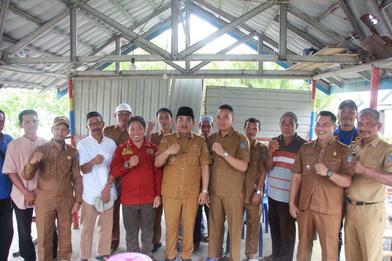 Respons Cepat Keluhan Warga, Bupati Anwar Sadat Tinjau Dermaga Apung Ambruk di Tanjung Senjulang, Perbaikan Segera Dilakukan