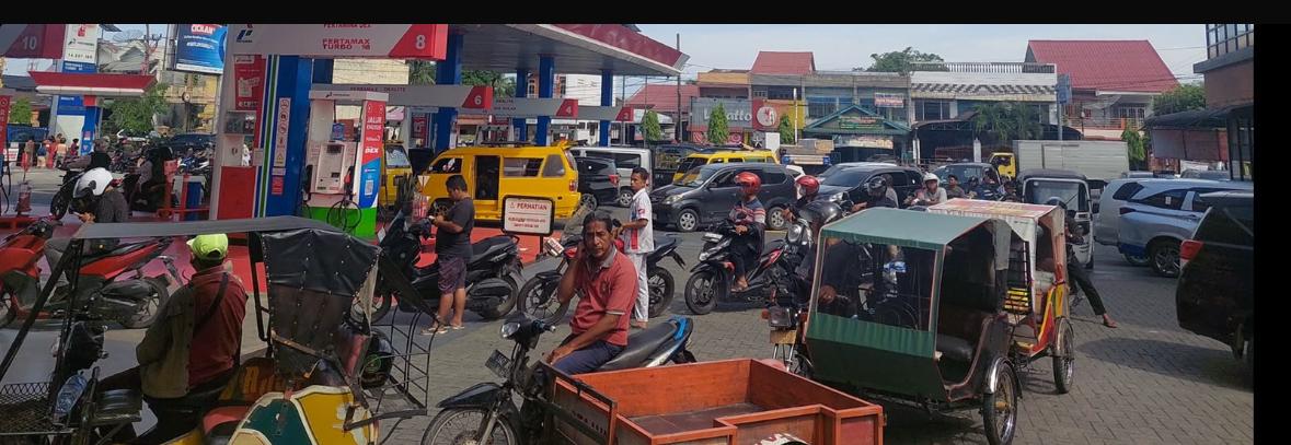 Kelangkaan BBM Lumpuhkan Pelayanan SPBU di Sumut, Pertamina Diminta Bertanggung Jawab