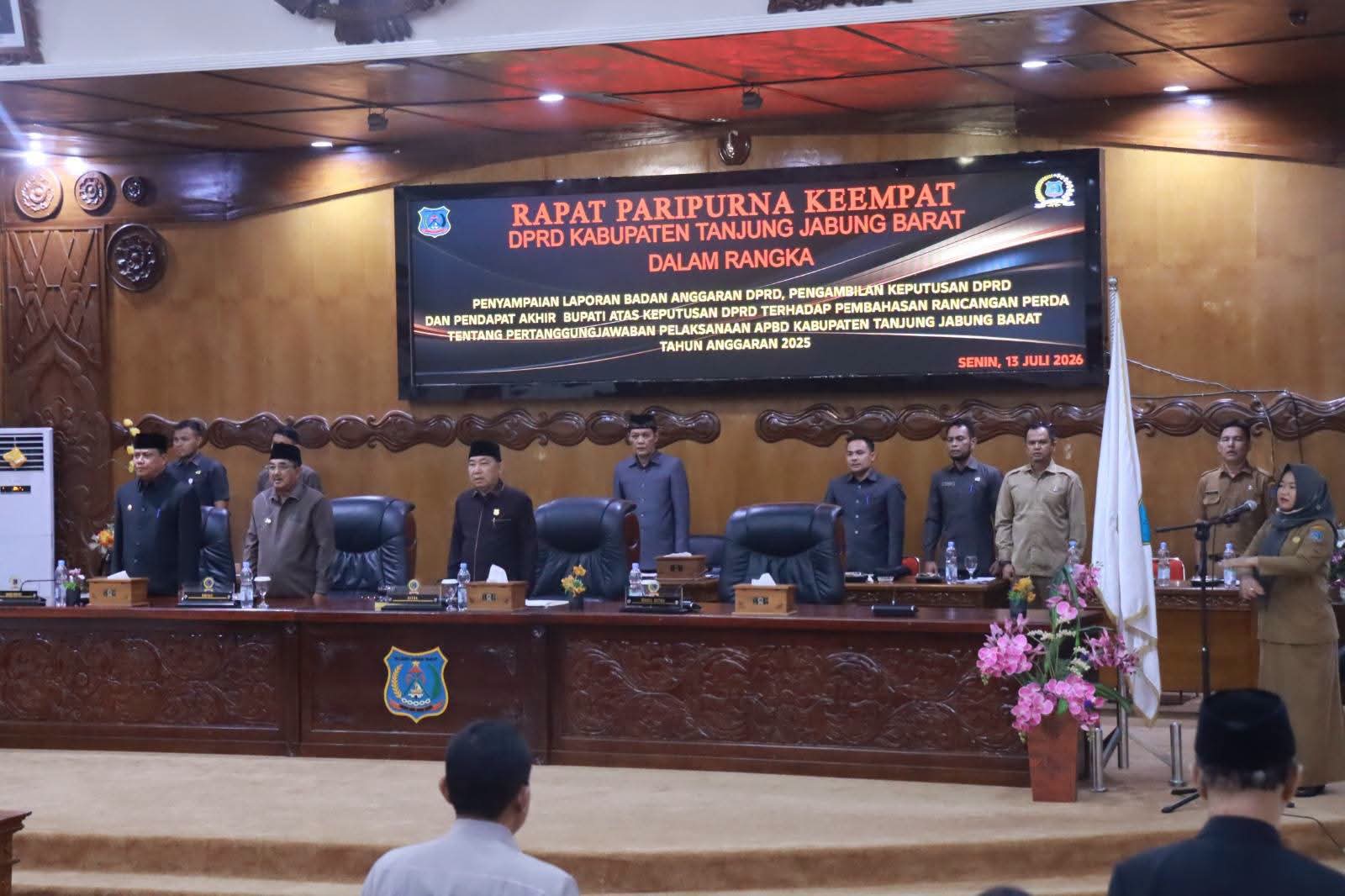 Bupati dan Wakil Bupati Hadiri Rapat Paripurna Keempat DPRD, Ranperda Pertanggungjawaban APBD 2025 Disetujui Bersama