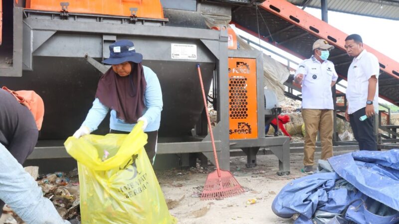Bupati Anwar Sadat Tinjau Penataan TPA Lubuk Terentang, Dorong Pengelolaan Sampah Modern Bernilai Ekonomi