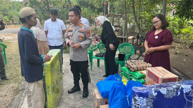 Wujud Nyata POLRI Presisi: Sentuhan Kasih Kapolda Sumsel Ringankan Beban Korban Kebakaran di Musi Rawas