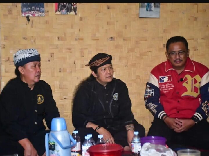 Bupati Sukabumi Tinjau Lokasi Kebakaran dan Intruksikan Segera Lakukan Penanganan Bencana di Ciptamulya