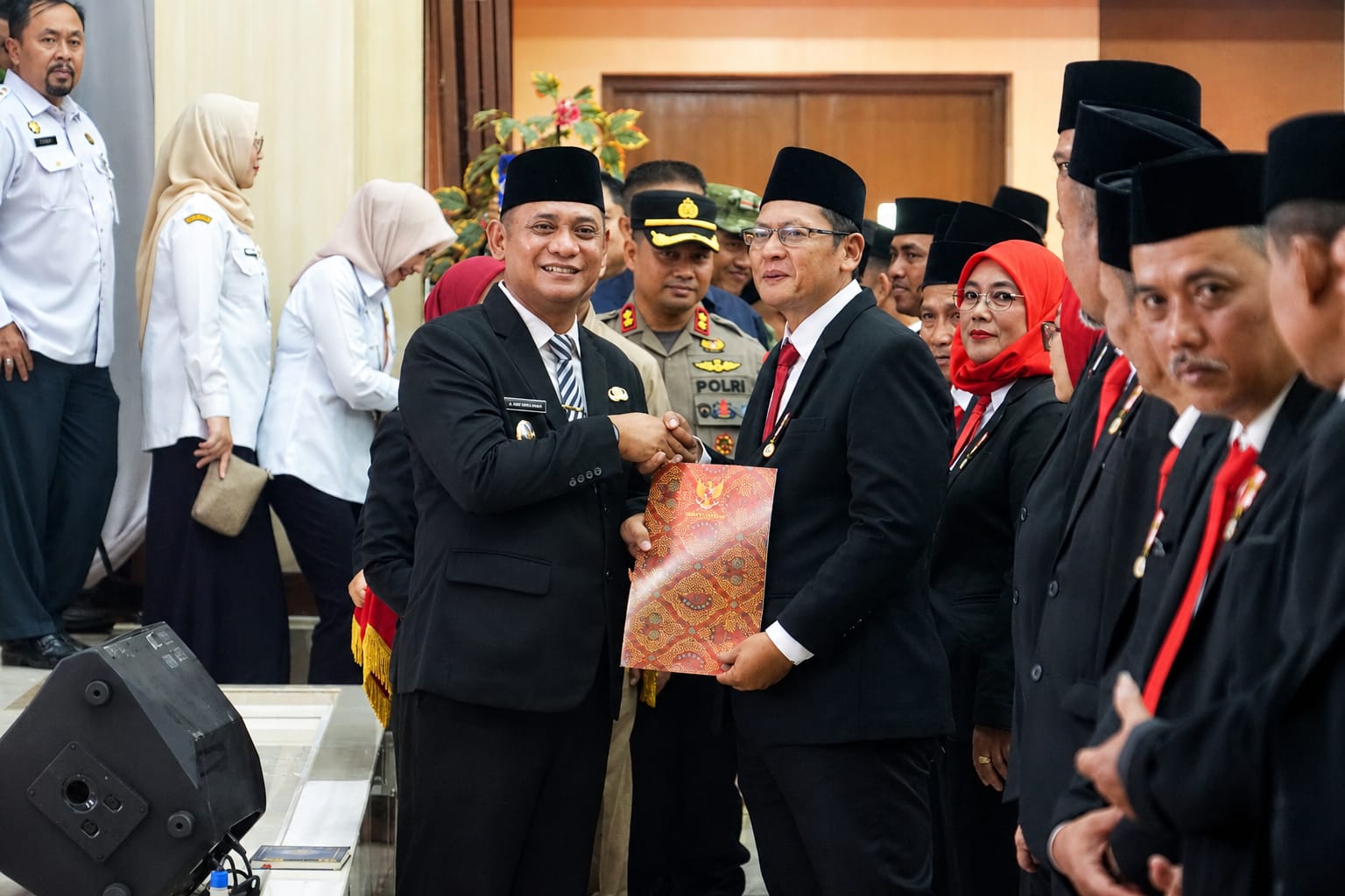 Plt. Bupati Bekasi Lantik 1.564 Anggota BPD, Perkuat Sinergi Membangun Desa yang Maju, Transparan, dan Sejahtera