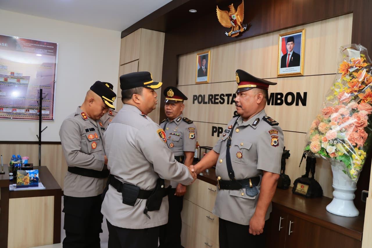 Kapolresta Ambon Pimpin Penyerahan Jabatan Kapolsek Saparua