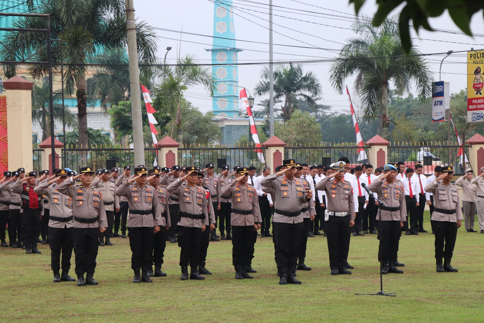 Presisi dan Berprestasi! 10 Personel Polres Musi Rawas Raih Penghargaan Bergengsi dari Kapolda Sumsel