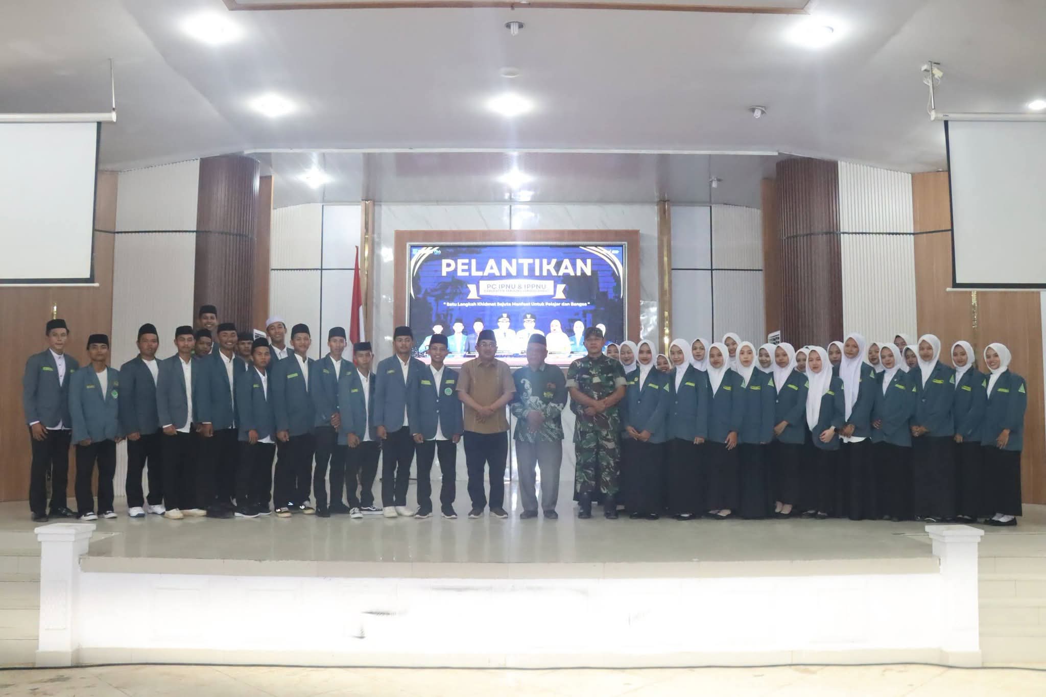 Bupati Anwar Sadat Hadiri Pelantikan IPNU-IPPNU Tanjab Barat, Dorong Lahirnya Generasi Muda Berakhlak, Cerdas Digital, dan Berdaya Saing