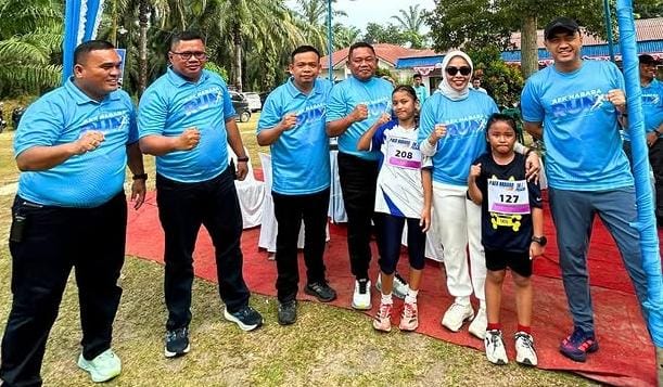 931 PELARI IKUTI FUN RUN 10K AEK NABARA, BUPATI LABUHANBATU BERIKAN APRESIASI