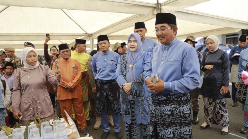 Hari Jadi ke-61 Tanjab Barat, Bupati Anwar Sadat Gelar Syukuran, Hadirkan 70 Stan UMKM dan Pangkas Rambut Gratis