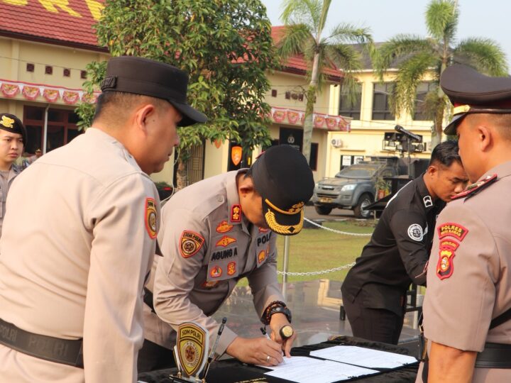Pimpin Sertijab Dua Kapolsek, Kapolres Musi Rawas Tekankan Pelayanan Humanis dan Hindari Penyalahgunaan Wewenang