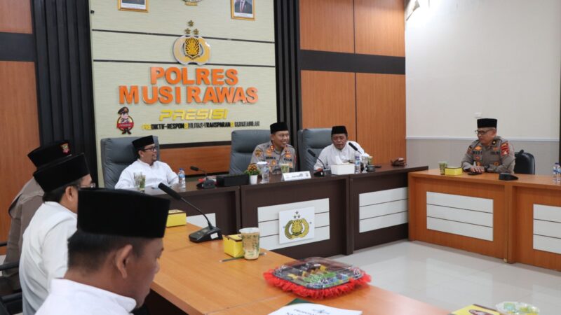 Silaturahmi Ulama dan Umaroh: Polres Musi Rawas Bersama PCNU Perkuat Sinergitas Demi Stabilitas Kamtibmas Musi Rawas