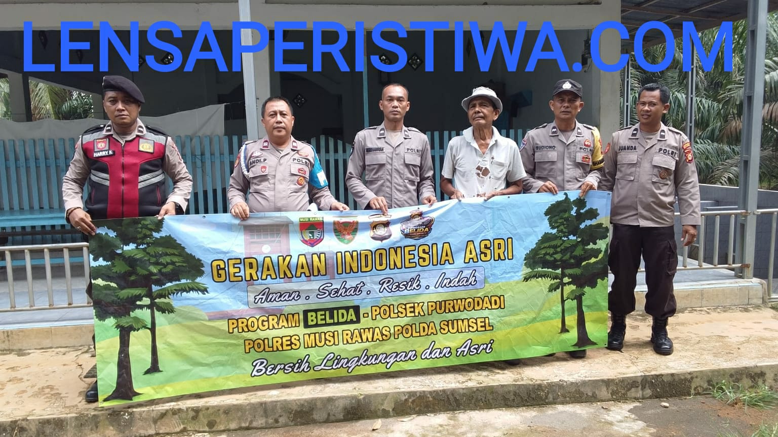 BUKTI AKSI NYATA PROGRAM BELIDA,POLSEK PURWODADI POLRES MUSI RAWAS BERSIHKAN MUSHOLA NURUL ISLAM