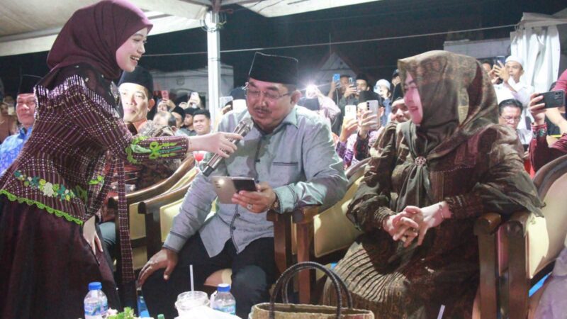 Semangat Kemerdekaan dan Hari Jadi ke-61 Tanjab Barat Menyatu dalam Malam Hiburan Rakyat di Kuala Tungkal