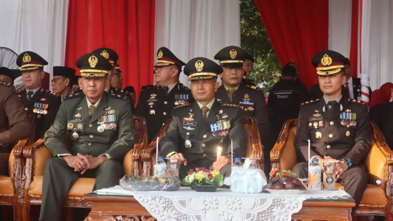 KAPOLRES LUBUK LINGGAU MENGHADIRI UPACARA HUT RI KE-81 BERSAMA JAJARAN PIMPINAN,UNSUR FORKOPIMDA LAINNYA. 