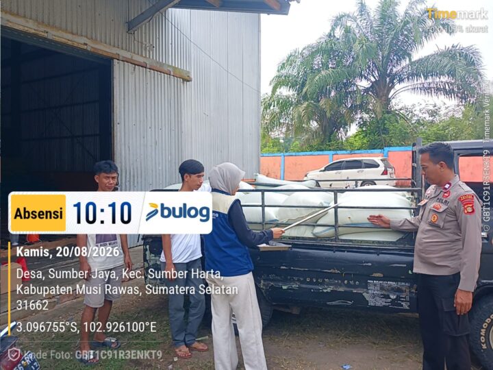 Gerakan Pangan Murah Polri, Polsek Muara Kelingi Polres Musi Rawas 5 Ton Beras Ludes di Serbu Warga