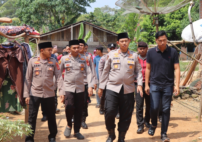 Kapolres Musi Rawas Salurkan Tali Asih untuk Korban Kebakaran di Muara Beliti, Wujud Nyata Kepedulian dan Empati 