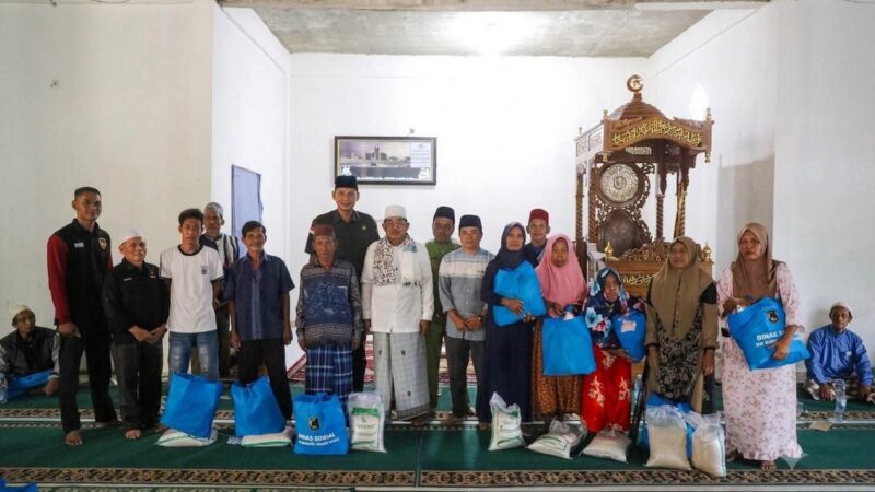 Safari Jumat di Lubuk Bernai, Bupati Anwar Sadat Ajak Masyarakat Perkuat Keagamaan dan Kepedulian Sosial 