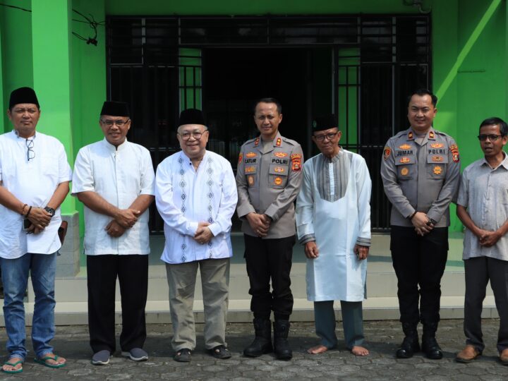 KAPOLRES LUBUK LINGGAU KUNJUNGAN DI MUHAMMADIYYAH,BERSILATURAHMI UNTUK MEMPERKUAT JAGA KAMTIBMAS DAN MENJAGA KERUKUNAN. 