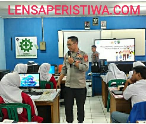 SAT BINMAS POLRES LUBUK LINGGAU EDUKASI DENGAN PARA PELAJAR SMK YADIKA,SUPAYA REMAJA SEHAT DAN BERTANGGUNG JAWAB.